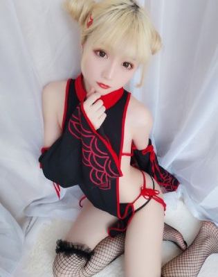 喷火女郎